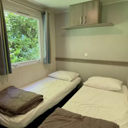 Mobil-home Familial 8 Pers Avec Terrasse - Api-1-52-900 Lamontjoie